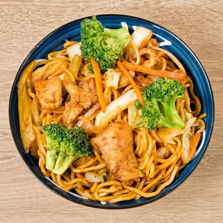 Delicious Chicken Lo Mein