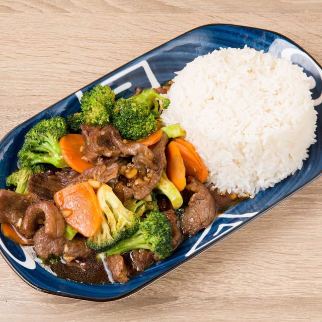 Beef Broccoli 芥兰牛.